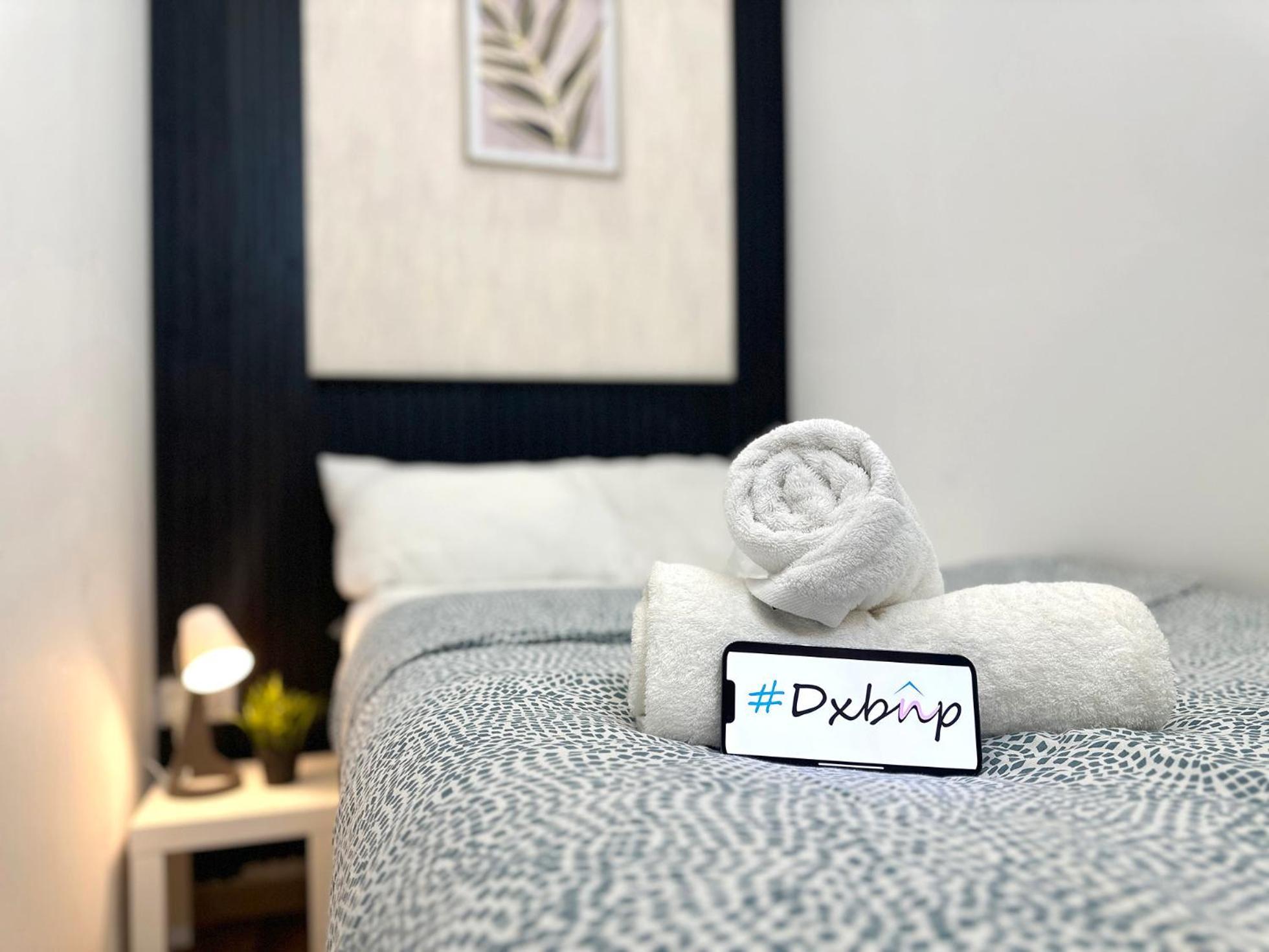 Nomad Partition Room In Barsha Heights 3 Mins To Icm Metro Dubai Dış mekan fotoğraf